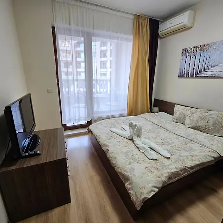 Elegantz 2 Apartment Warna